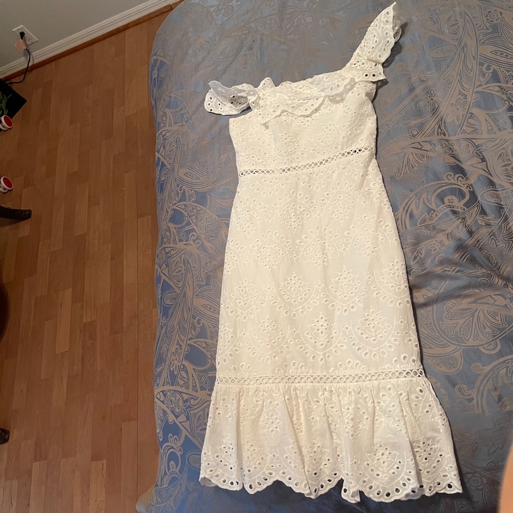 Dress - Picture 3 of 3
